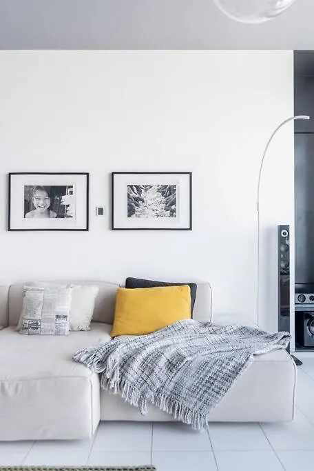 The Smart Concierge - Index Tower Apartment Dubai United Arab Emirates